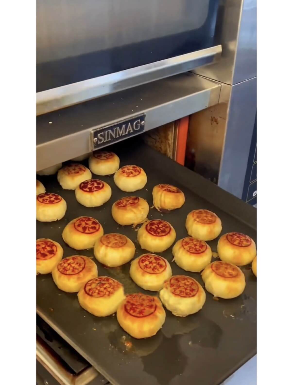Fresh Meat Mooncake